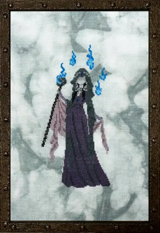Editor’s Pick Maiden of Shades by The Stitchin Kitten