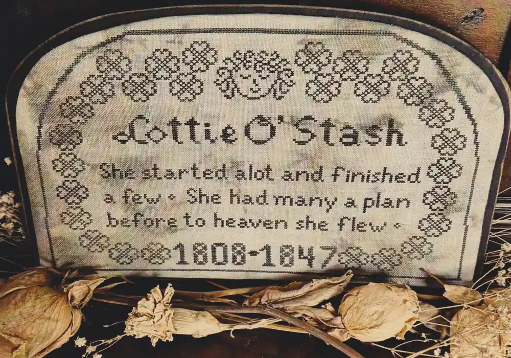 Discount Lottie O'Stash May Thy Needles Rest In Peace #4 by Running with Needles and Scissors